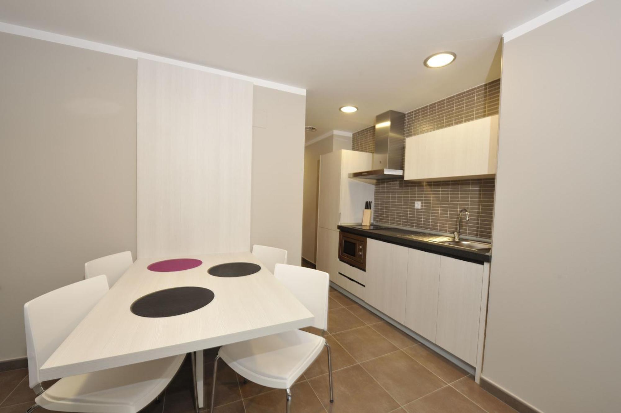 Aparthotel Meseguer Alcaniz Room photo